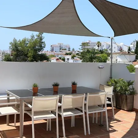 9 Pers In Burriana Nerja