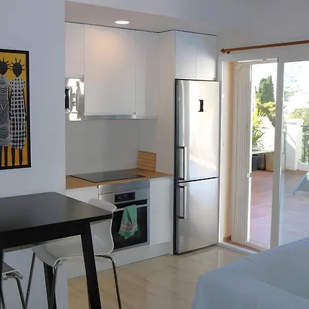 9 Pers In Burriana *