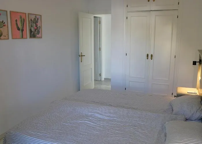 9 Pers In Burriana Villa